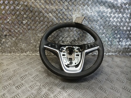 VAUXHALL ASTRA J STEERING WHEEL (LEATHER) WITH MULTI FUNCTION SWITCHES 13305818 - Picture 4 of 6