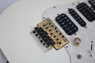 Bacchus G-CUSTOM HSH 24F Electric Guitar Locking Trem White Gold