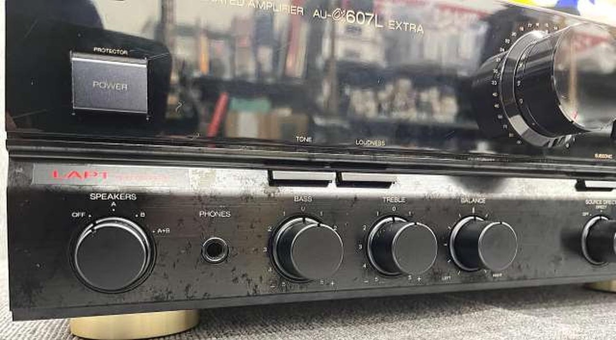 SANSUI AU-α607L EXTRA SANSUI AU-α607L EXTRA Stereo Integrated Amplifier in good