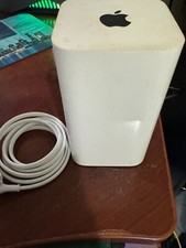 Apple AirPort Extreme A1521 ME918LL/A 3-Port Gigabit Wi-Fi 802.11ac Router w/Box