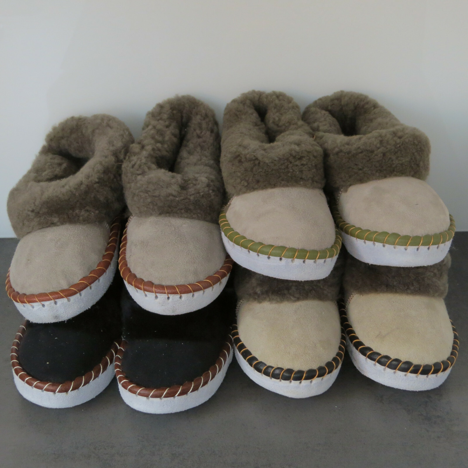 Herren Hausschuhe Lammfell Pantoffeln Hüttenschuhe Ledersohle Winter warm NEU