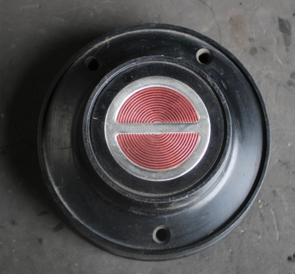 1983-1987 Ford Ranger OEM Center Hub Cap Black E2TA1A097KA  # 1313 Foto 2 de 4