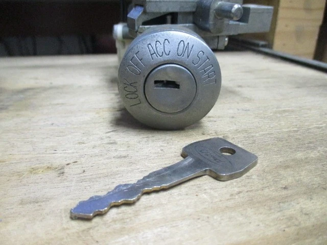 1991-1993 Ford Escort Ignition Lock and Cylinder Switch F0CZ-11582-A SW-2489 NOS - Image 4 of 4