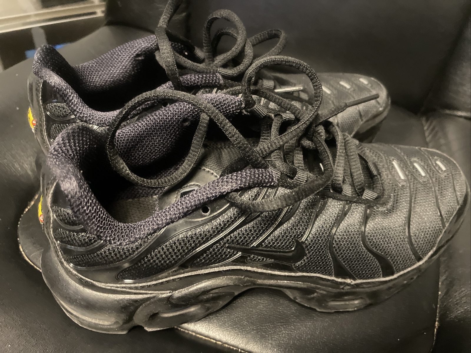 nike airmax excee yellow