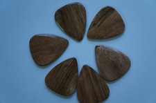 Timber Tones Luxury Wood Guitar Pick - Sugar Maple - Single Pick