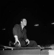 Henry Fonda A Benefit Performance Ringling Brothers Barnum Bailey - Old Photo