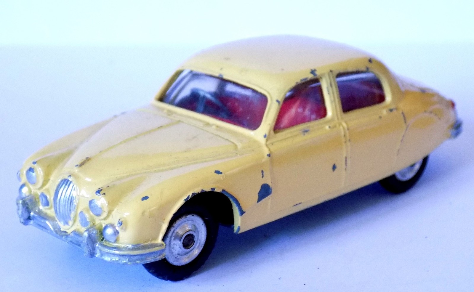Corgi 208s, Jaguar Saloon - Free Price Guide & Review