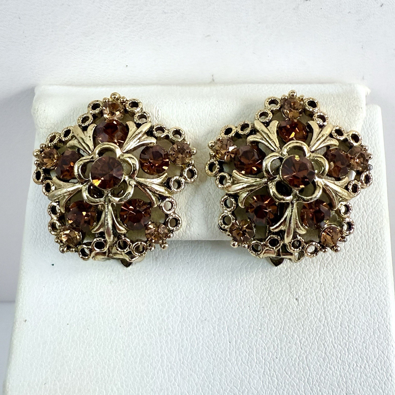 Vintage 1950s Brown Rhinestone Flower Clip on Earrings Gold Tone