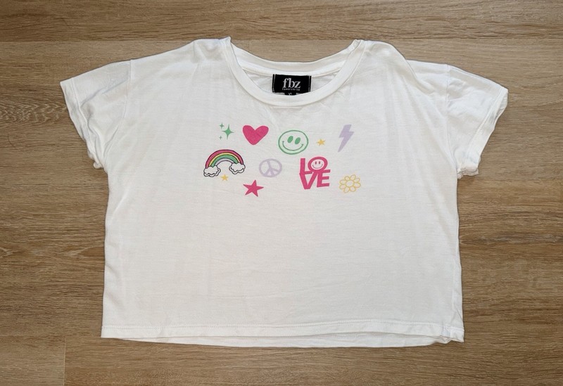 Flowers by Zoe Girls Heart Smiley Graphic Print Tee size XL