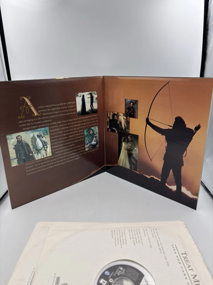 Lot of 5 Kevin Costner Laserdiscs: Waterworld, Robin Hood, Bull Durham Dances Foto 4 de 4