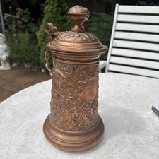 Aufwendig verzierter gro&szlig;er Kupferkrug 1896 zur Hochzeit innen verzinnt. 31 cm