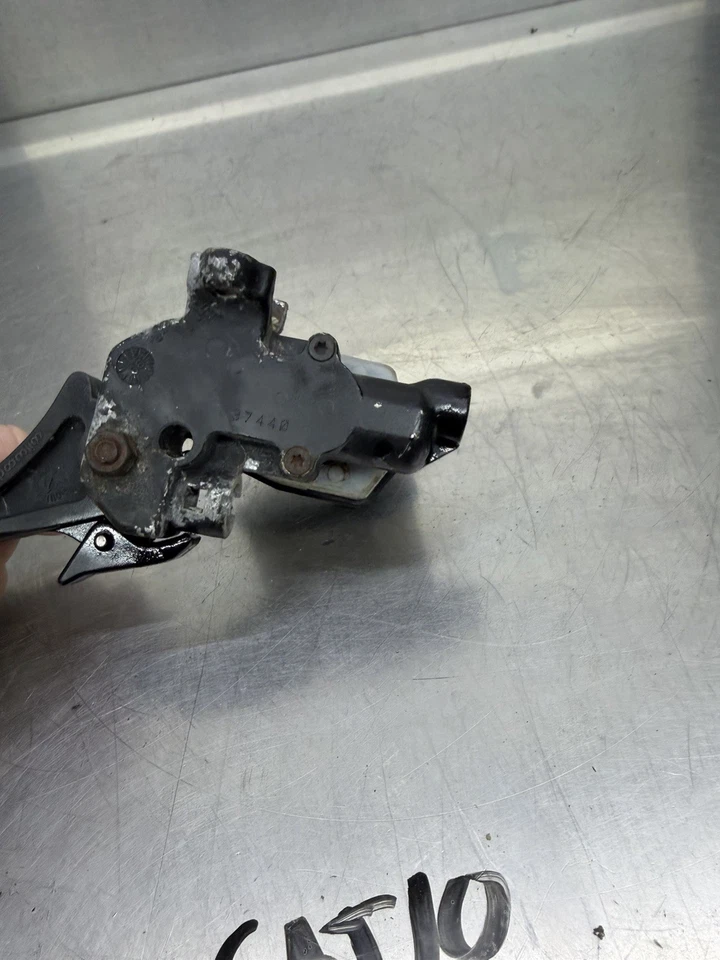 98 99 00 01 02 Arctic Cat ZR Mountain Zl 600 500 800 palanca de freno cilindro maestro Foto 3 de 3