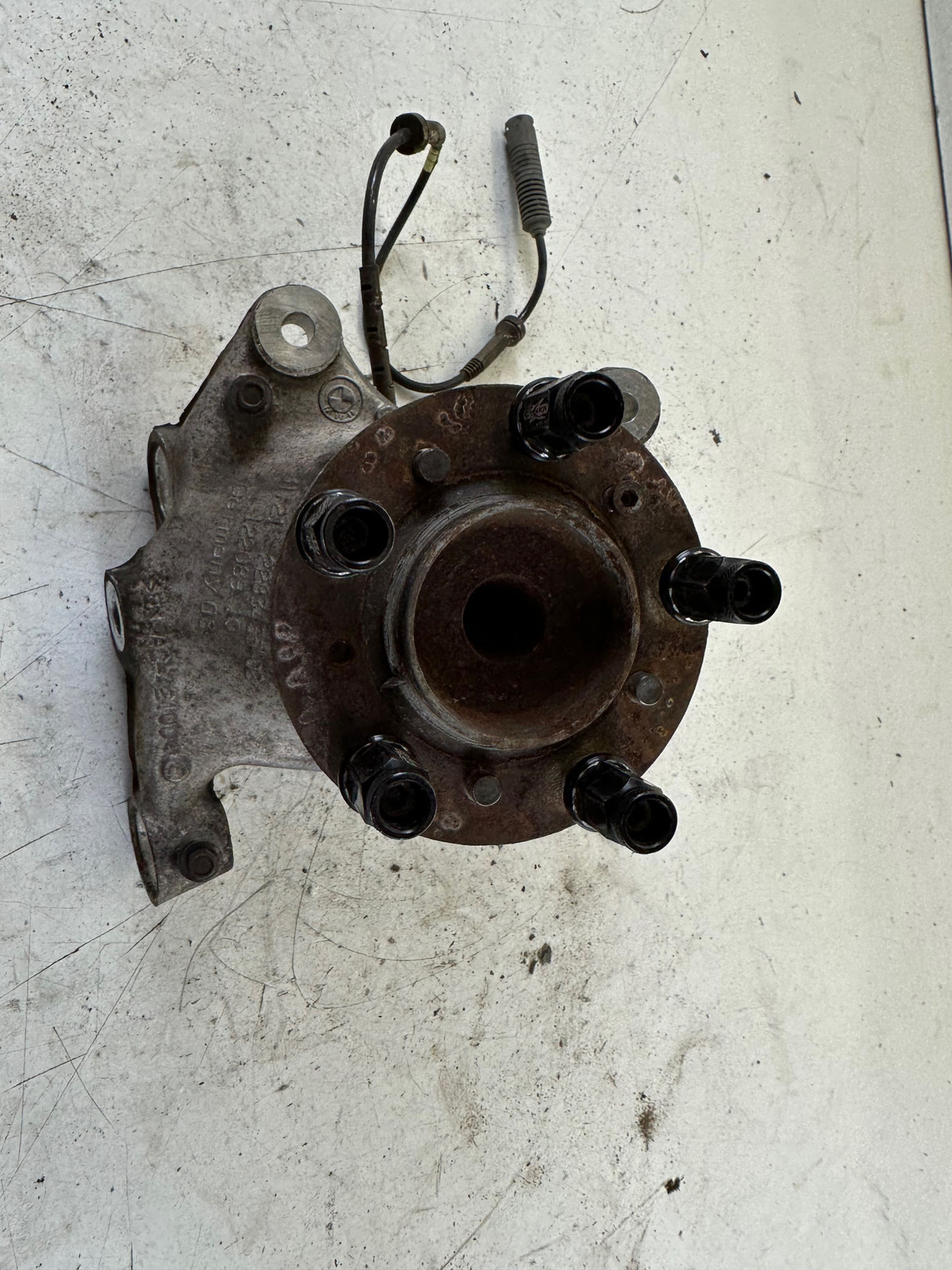 BMW M3 Right Front Knuckle Hub Spindle Suspension E92 08-13 OEM E93