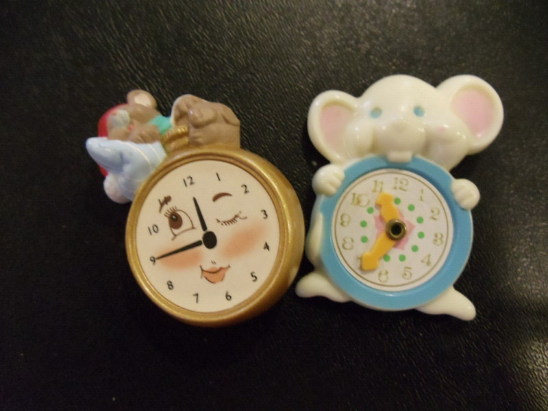 Lot of 2 Pins, Mice