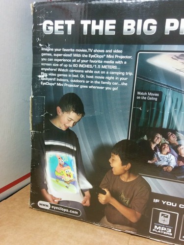 Vtg 2009 Jakks Pacific Eyeclops Mini Projector Big Screen Portable NEW in BOX - Picture 9 of 12