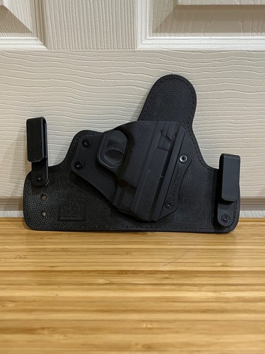 Alien Gear Cloak Tuck IWB Holster - Smith & Wesson M&P Shield Right Hand Black