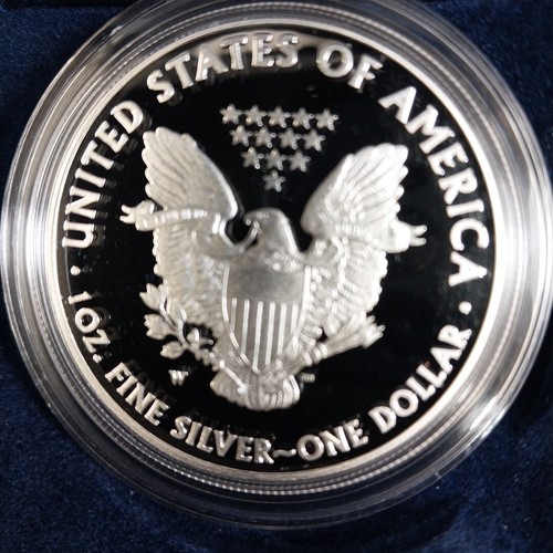 2014-W American Eagle One Ounce Proof dollaro d'argento - .999 fine con OGP COA - Foto 3 di 5