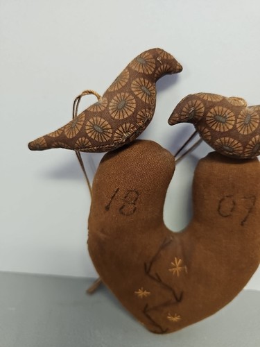 Handmade By Artisan Jennifer Schneeman 2007 Folk Art Stuffed Heart & Birds AAFA - Picture 3 of 6