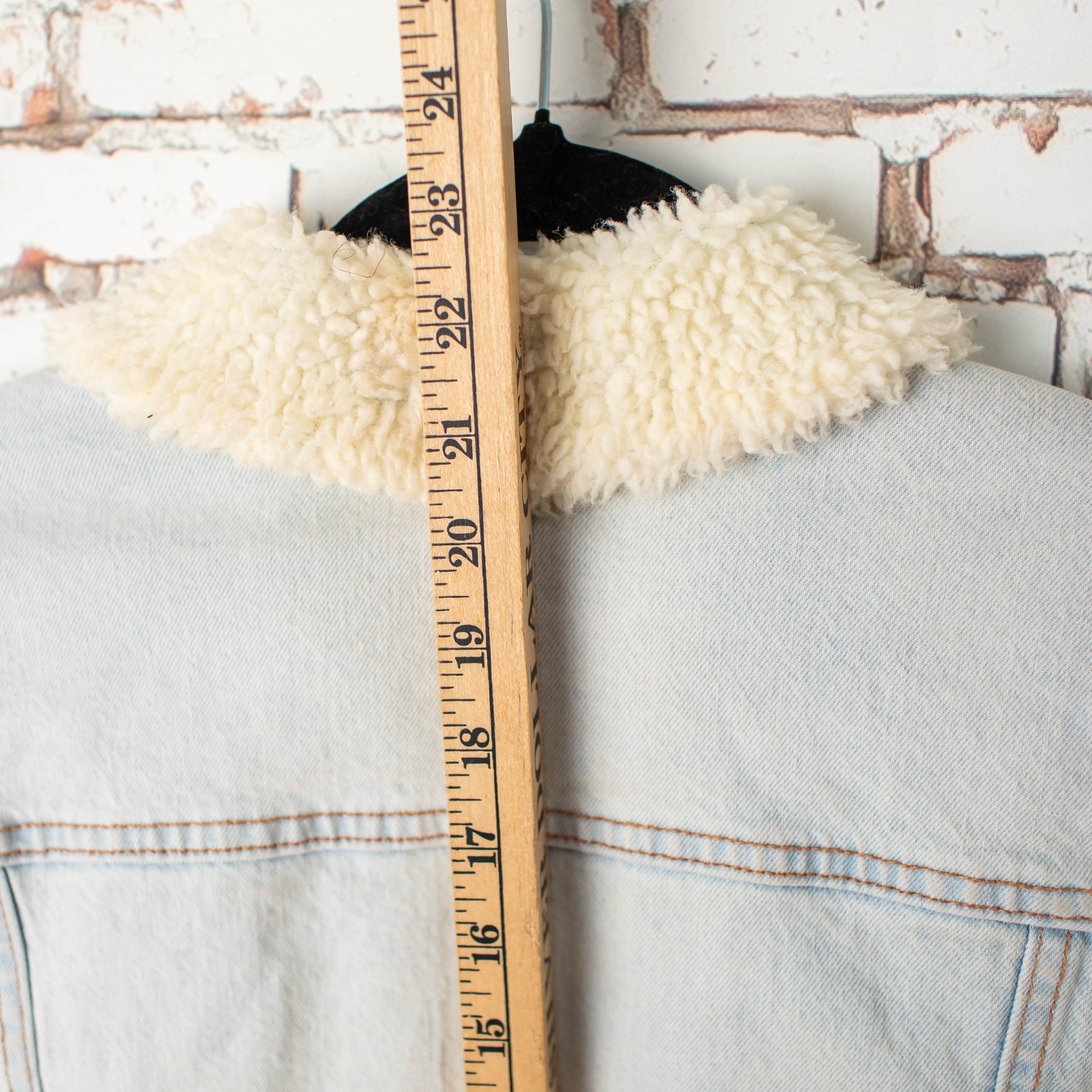 Universal Thread Sherpa Lined Denim Jacket Women’… - image 8