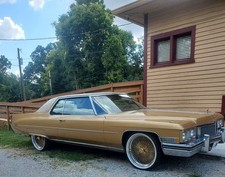 1973 Cadillac Coupe DeVille Gold
