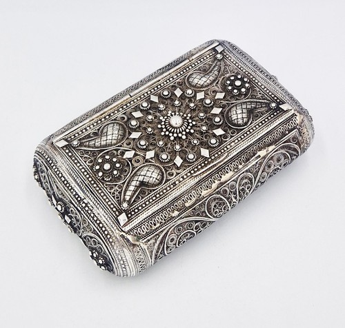 19TH CENTURY OTTOMAN EMPIRE PROVINCIAL SOLID SILVER SNUFF BOX - Possibly GREEK