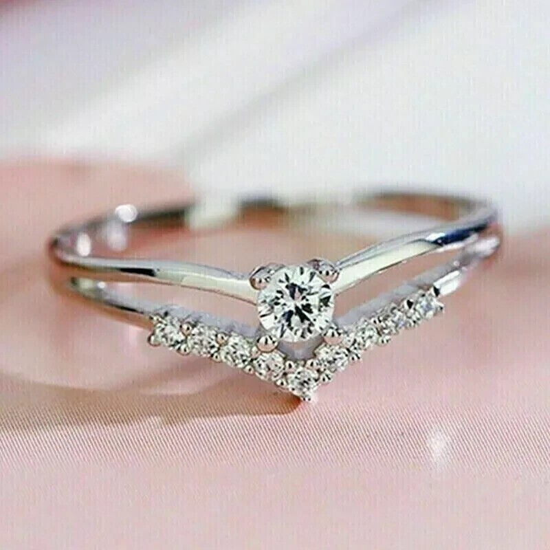Women's Stunning Wedding Ring Round Cut Simulated Diamond 14K White Gold Plated