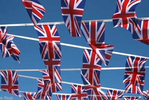 Fabric Union Jack Bunting 28 flags 10m/33 ft - SALE - Free Post Speedy Delivery - Picture 6 of 6