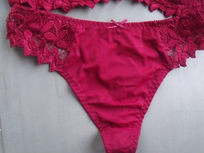 Ensemble Lingerie Lisa Lingerie Rouge Dentelle - Soutien-gorge 85C + String Taille 40 - Neuf Sans étiquettes