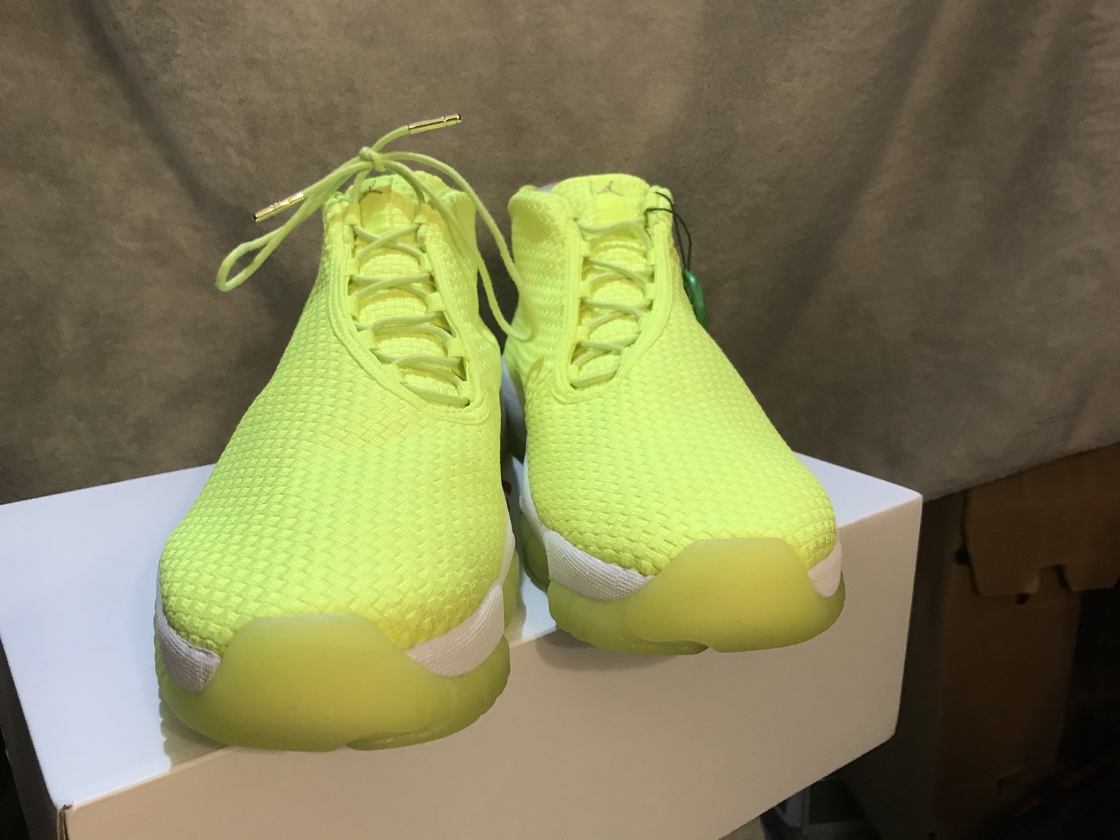 Air Jordan Future Volt / White Size Men’s 13 Model Style Air Jordan Future Volt / White Size Men’s 13 Model Style