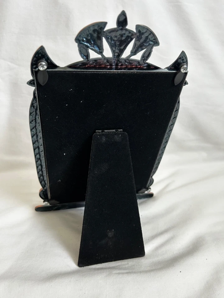 Egyptian Metal Picture Frame King Tut Lotus Winged Scarab Silver 9.5"X 6" #22 - Image 3 of 3