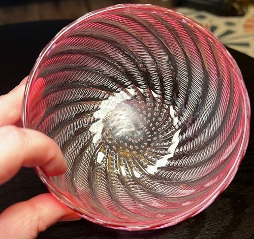 Signed MOSER Josephinenhutte Pink Glass Bullicante Bowl Underplate ROYAL FAMILY - Picture 3 of 13