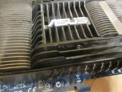 ASUS Nvidia 9600 GT Silent 512MB GDDR3 256-Bit Graphics Dual-Slot Video Card - Picture 2 of 10