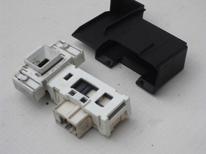 Bosch Waschmaschine WF02467GB Ersatzteil - Türverriegelungs-Sicherheitsschalter