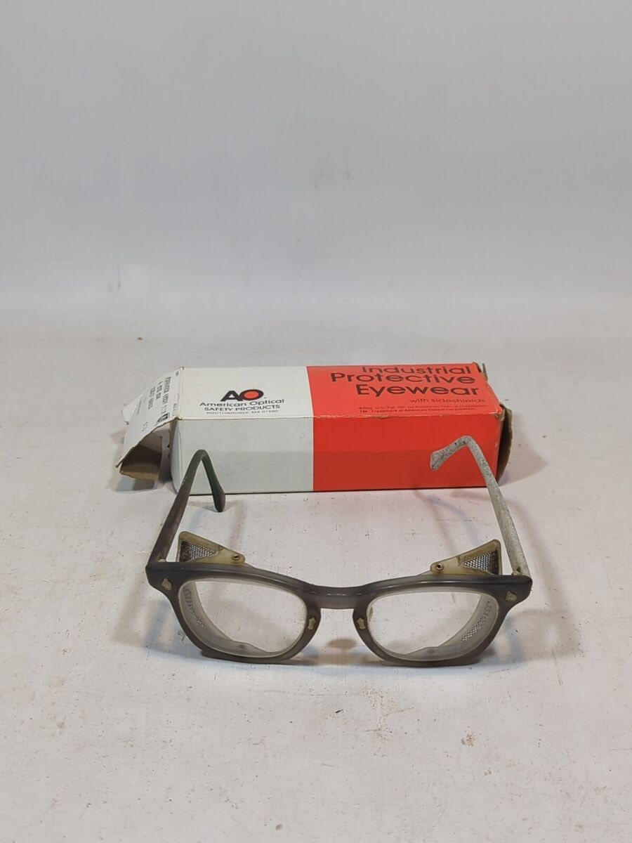 AO American Optical Industrial Protective Eyewear w AO American Optical Industrial Protective Eyewear w