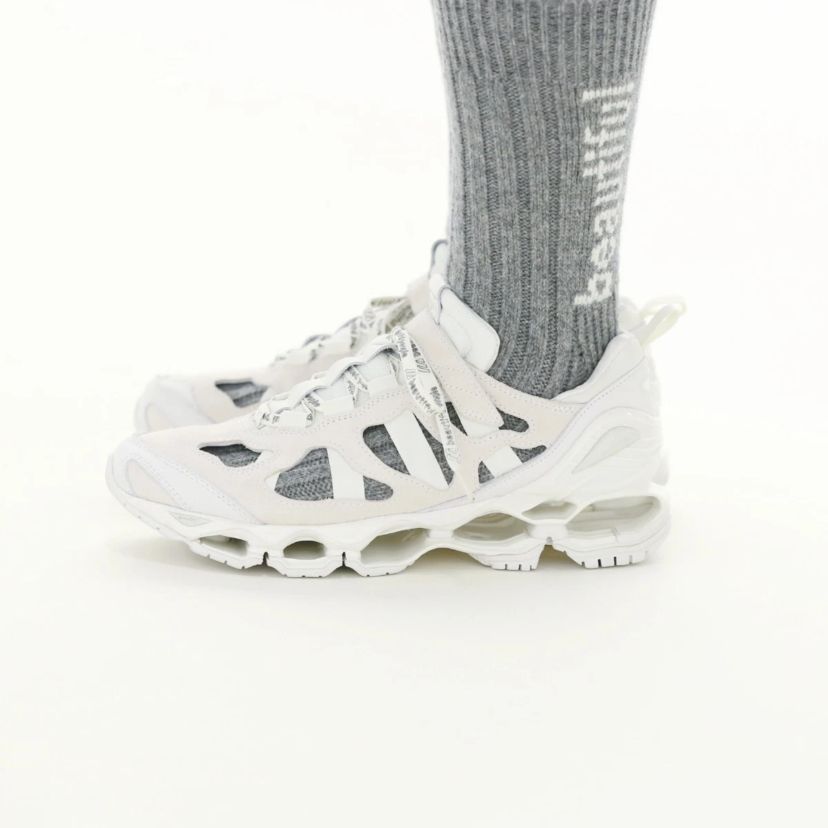Beautiful people ×Mizuno スニーカー(size26cm) beautiful peopleとのコラボレーションシューズが装い新たに