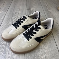 Dolce Vita Voyage Sneakers Women  s 9.5 Cream Black Leather Gum Sole See Pics