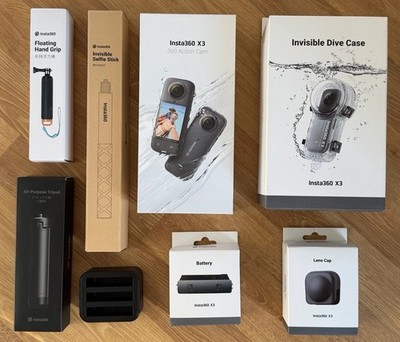 Insta360 X3 Bundle: Dive Case, Floating Grip, 2x Akku, Ladegerät, Stick, etc.