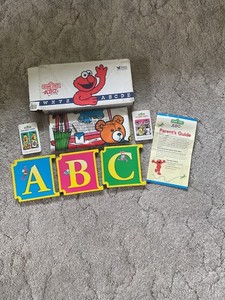 2002 Sesame Street Workshop Readers Digest ABC Alphabet Numbers Cards Puzzle Mat