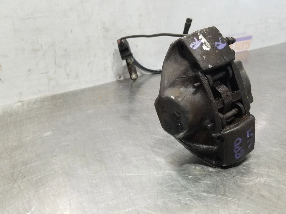 88 1988 MERCEDES-BENZ 560SL 107 tipo 5,6 L tracción trasera pinza de freno pasajero derecho Foto 3 de 4