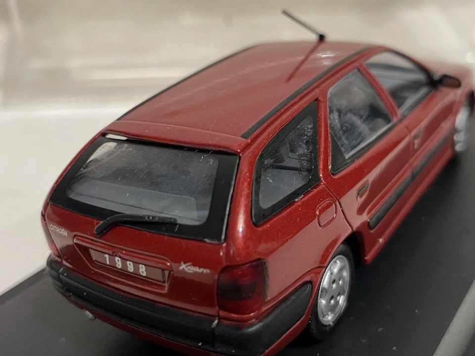 Citroen Xsara Break 1998 Universal Hobbies 1:43 auto metallo - Immagine 3 di 4