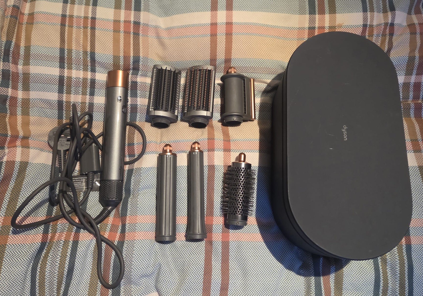 Dyson Airwrap i.d.™ multi-styler and dryer - Straight+Wavy nickel/copper 