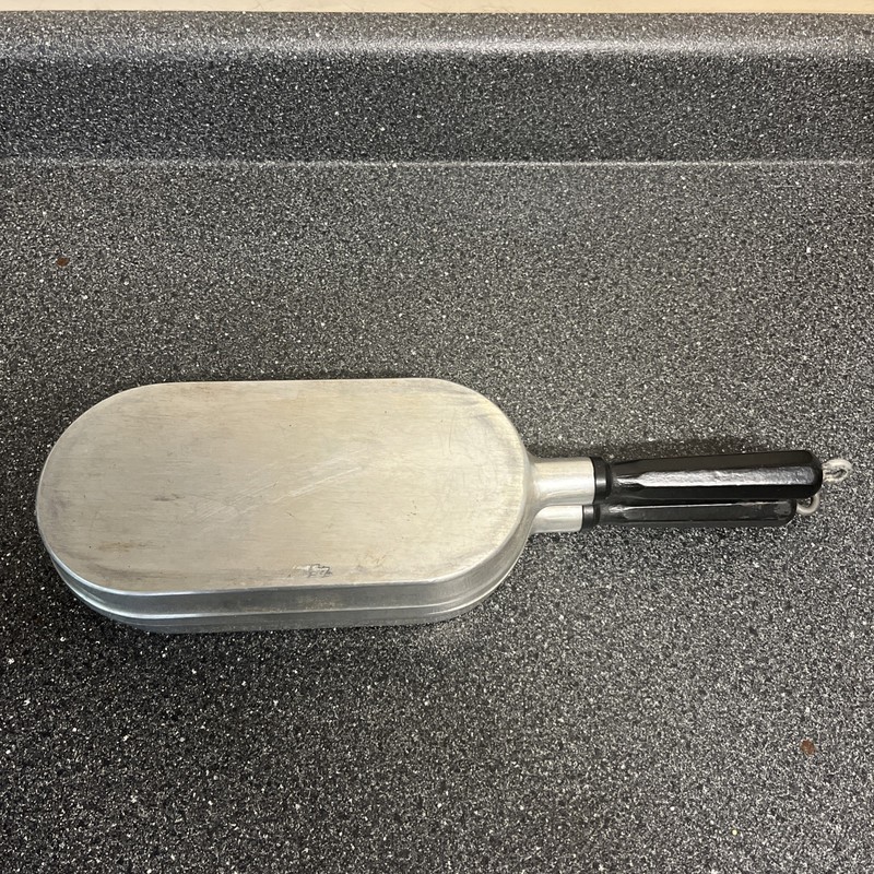 Vintage Miracle Maid Cookware G2 Hinged Folding Cast Aluminum Omelet Fish Pan
