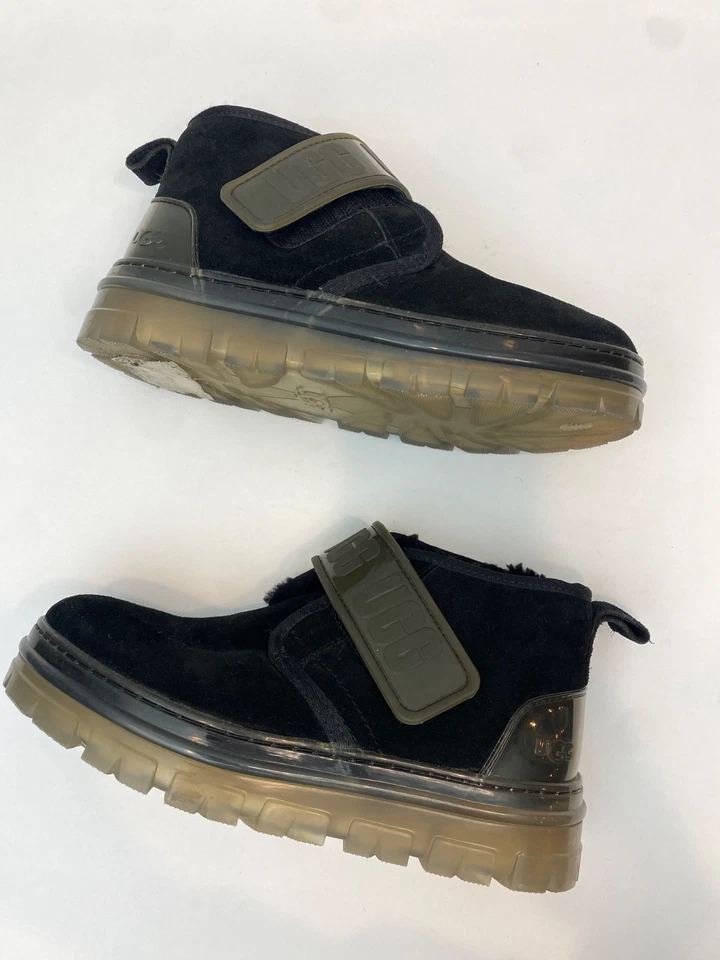 Ugg Neumel 透明 Chukka 黑色麂皮绒羊皮踝靴女式 5 码 — 第 2/4 张图片