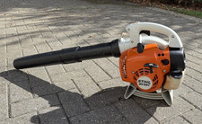 STIHL BG56C Handheld Petrol Leaf Blower β Powerful & Ready for Leaf Season