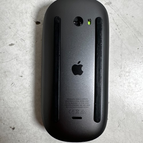 Apple A1657 Black Rechargeable Bluetooth Wireless Laser Magic Mouse - Picture 4 of 5