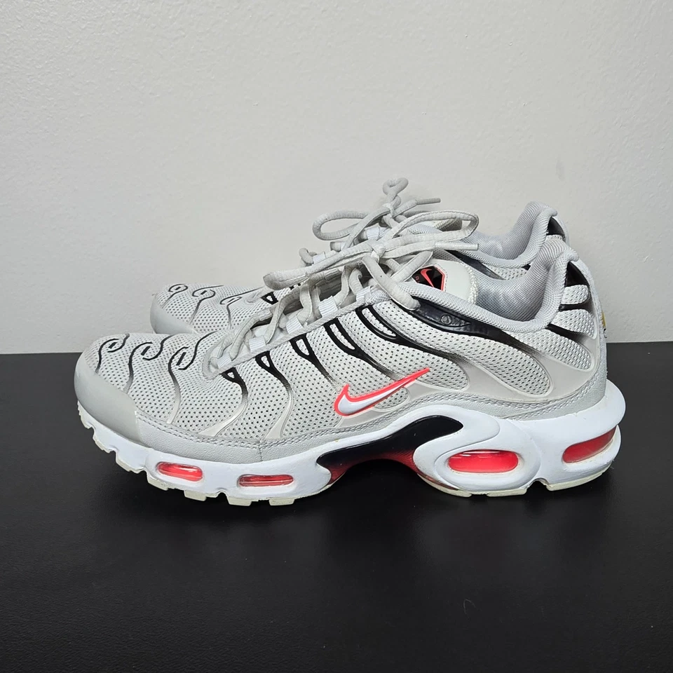 Nike Zapatos Para Hombres 8.5 Light Bone Air Max Plus Rendimiento Correr Gimnasio Deportes Foto 2 de 4