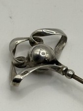 CHARLES HORNER SILVER ANTIQUE  HAT PIN (B216)