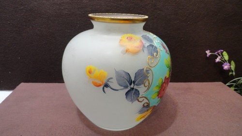 Jarrón Bohemio Esmerilado Pintado a Mano Oro Vidrio Pintado a Mano Flores Pintadas a Mano Muy Bonito - Imagen 4 de 9
