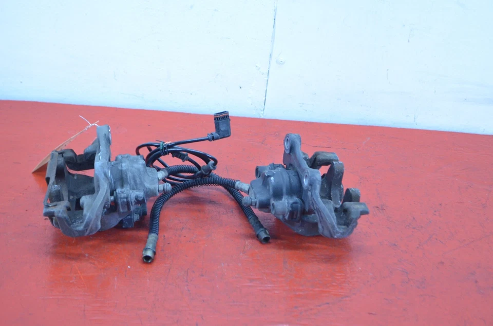 03-09 JUEGO PINZA FRENO TRASERO IZQUIERDO/DERECHO MERCEDES-BENZ W211 E500 OEM Foto 4 de 4