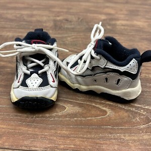 vintage baby nike shoes